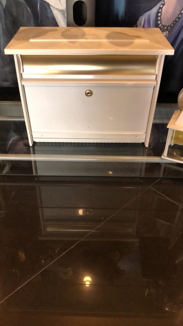 Hidden Camera in Mailbox