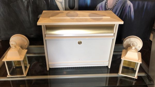 Hidden Camera in Mailbox